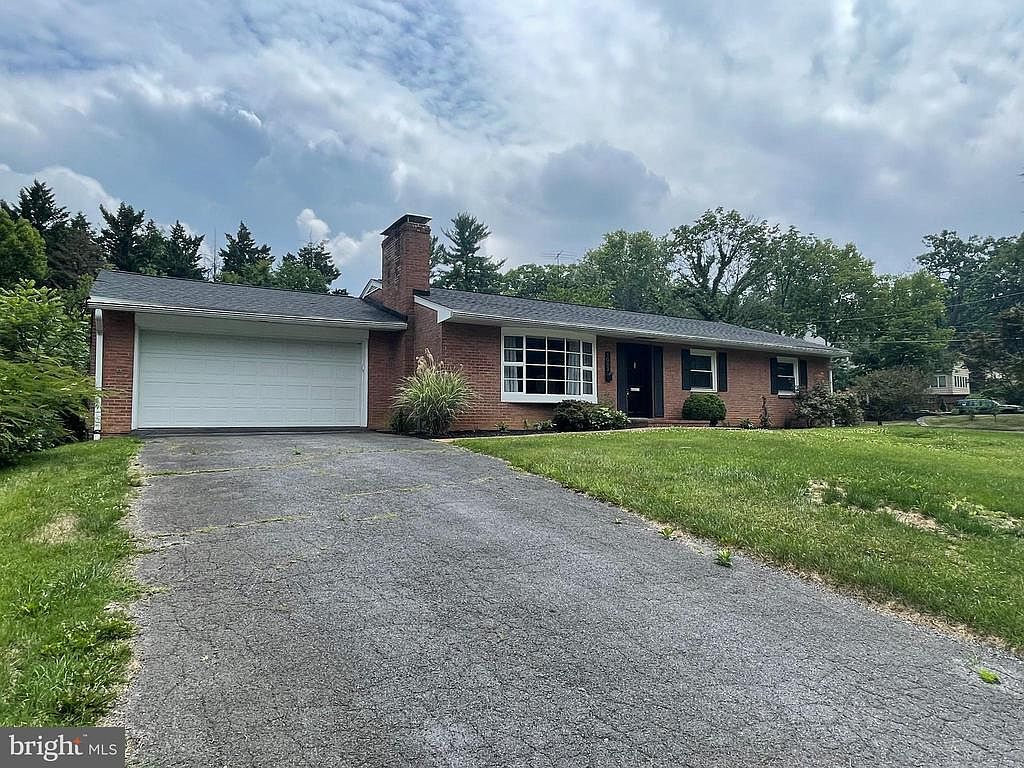 1002 Woodland Way, Hagerstown, MD 21742 Zillow