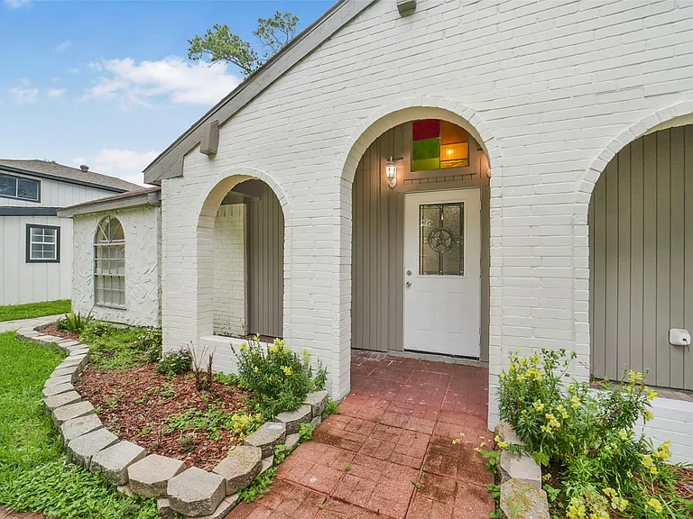 23122 Whispering Willow Dr — Photo 1