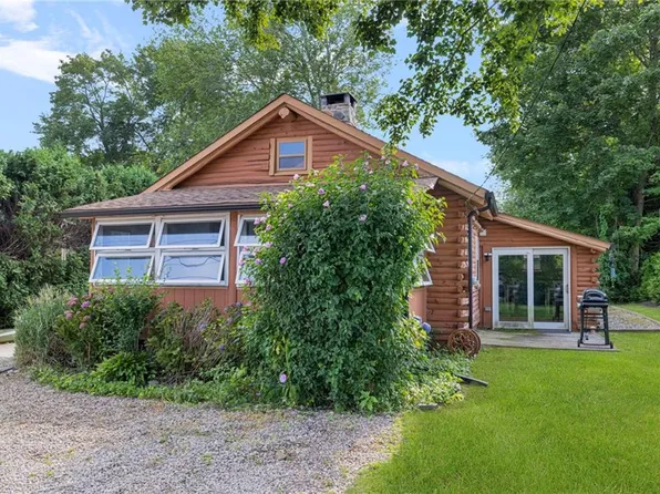 39 Ottawa Trl, Narragansett, RI 02882
