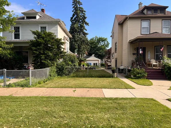 3635 W 64th Pl, Chicago, IL 60629