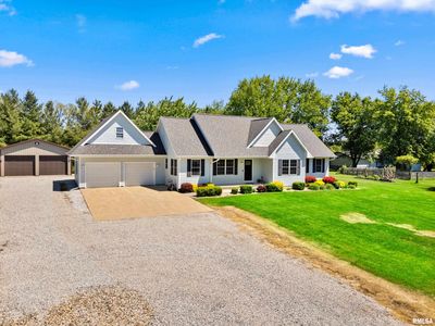131 Teel Ln, Washington, IL, 61571