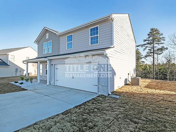 3rd image of 55 Oxford Ln