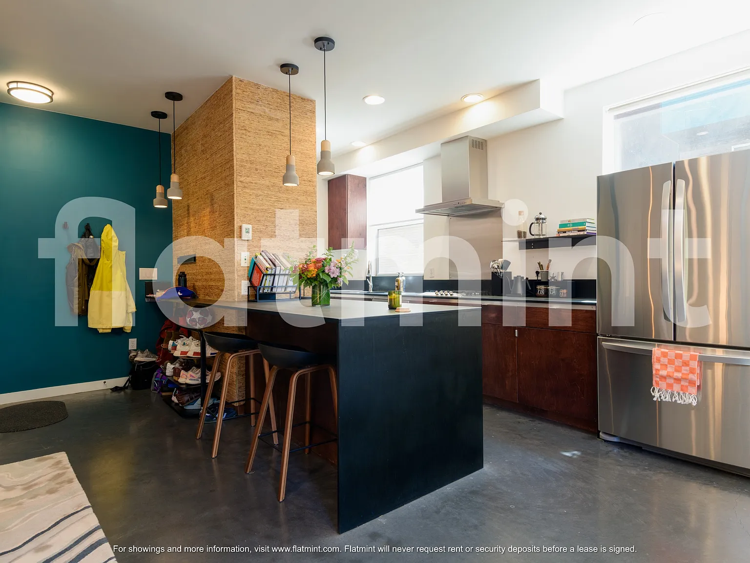 2 bed, 1420 sqft, $4,500 — Photo 2