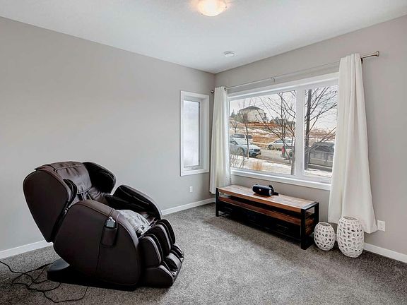 3rd image of 500 River Heights Dr #500