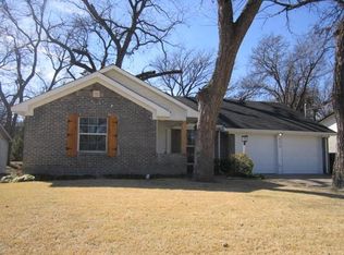 6319 Harmony Ln, Dallas, TX 75241