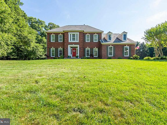 3rd image of 13117 Shaneybrook Cir