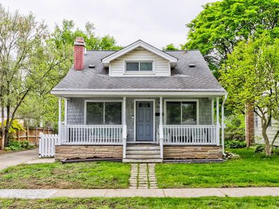 1688 W Hazelhurst St, Ferndale, MI, 48220