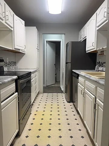 571 Somerset Ln #5 — Photo 7
