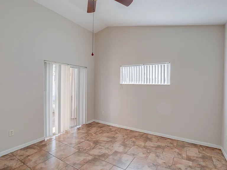 31 Tuscany Pointe Ave — Photo 12