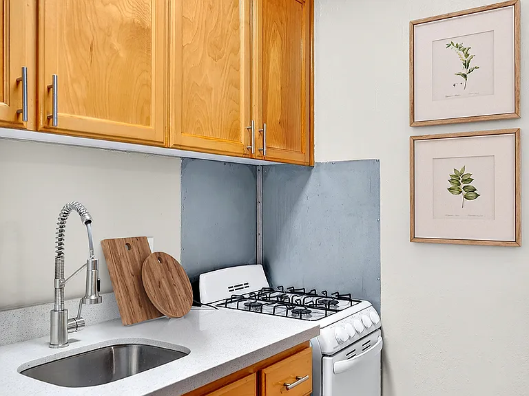 2 bedroom kitchen