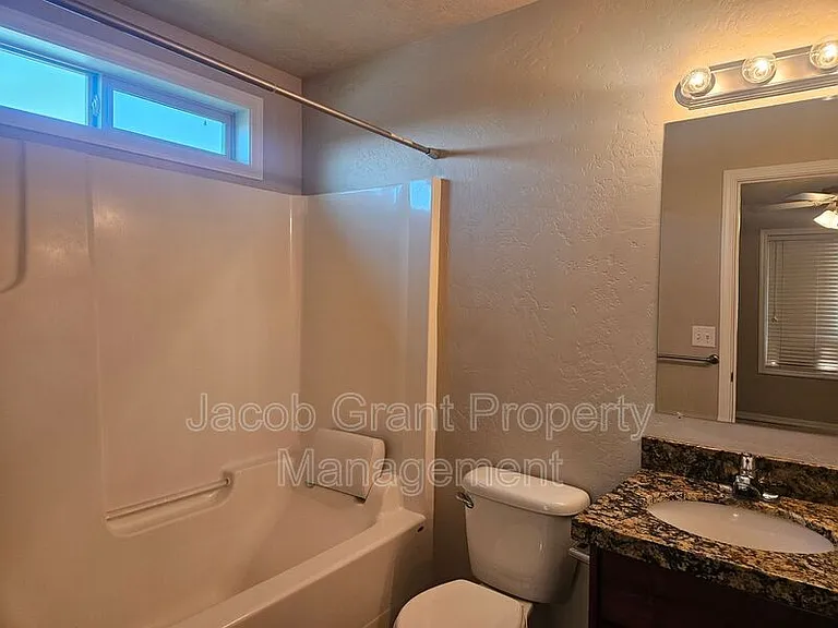 3030 Golden Rod Dr — Photo 4