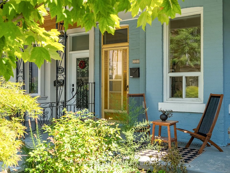1st image of 221 Palmerston Ave