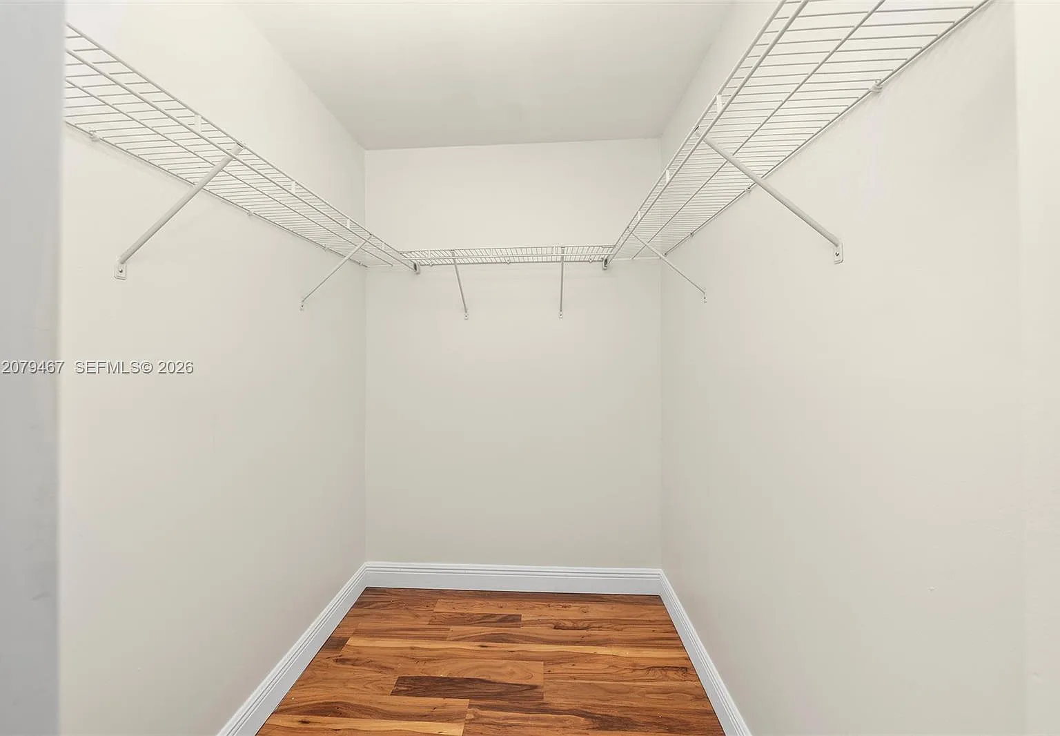 3 bed, 1400 sqft, $3,150 — Photo 2