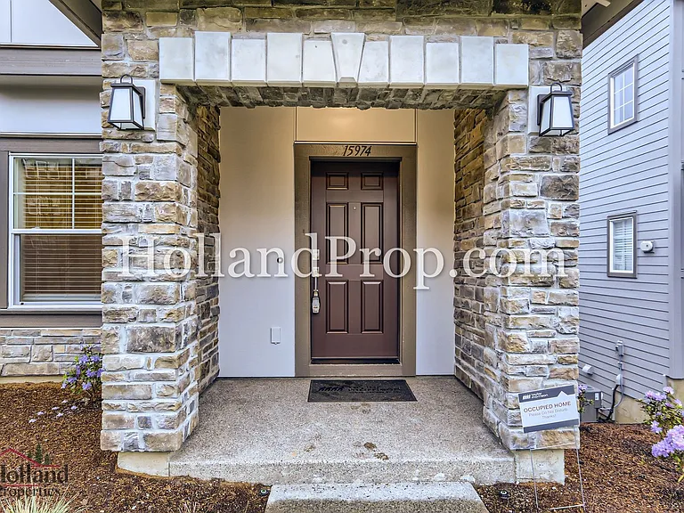 15974 NW Hosmer Ln — Photo 4