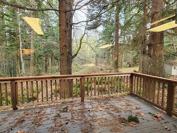 2nd image of 1896 Lowell Point Rd
