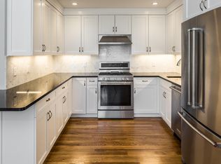 1191 E Putnam Ave #3, Riverside, CT 06878