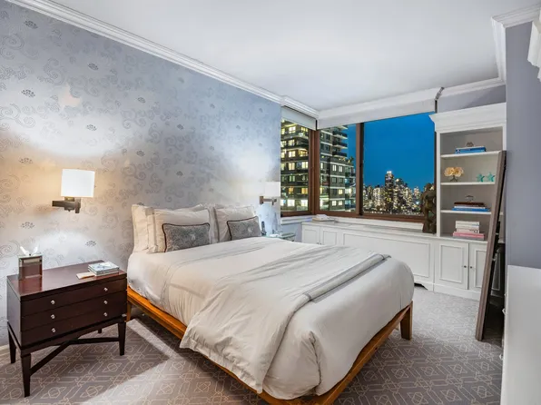 524 East 72nd Street image 10 of 30