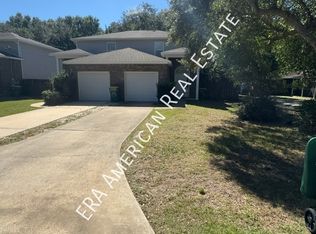 96 2nd Ave #A, Shalimar, FL 32579