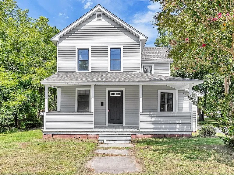 211 Walnut St — Photo 1