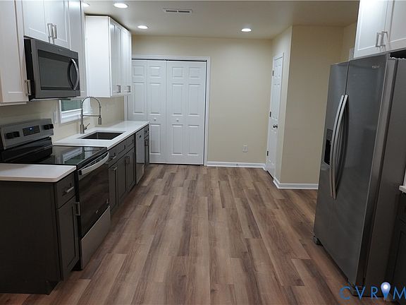 2nd image of 3101 Loganwood Dr