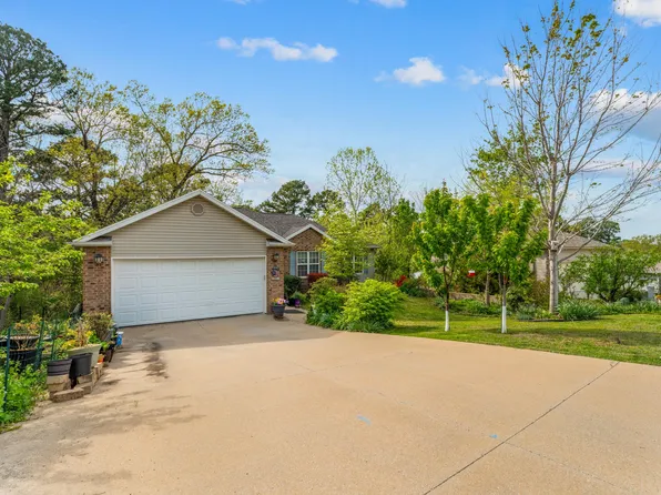 145 Lillian Lane, Hollister, MO 65672