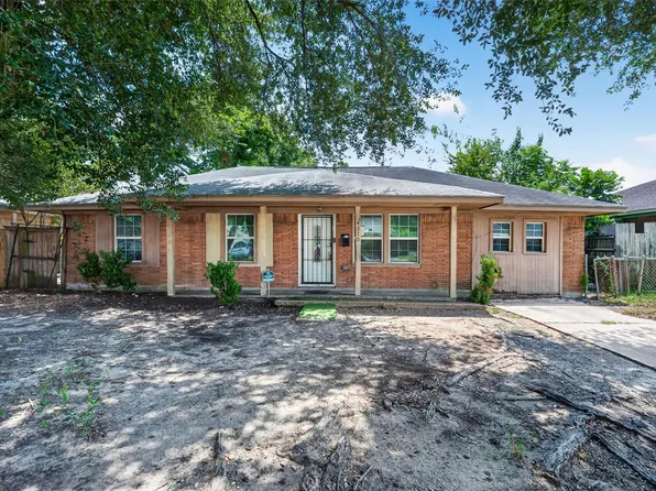 4310 Dacca Dr, Houston, TX 77047