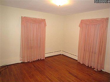 5th image of 151 Stanford Ave