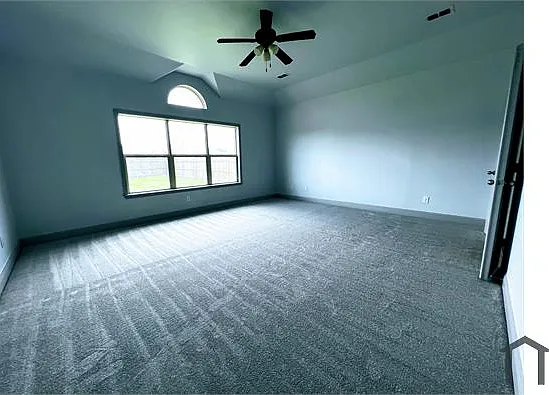 3002 Limestone Cir — Photo 24