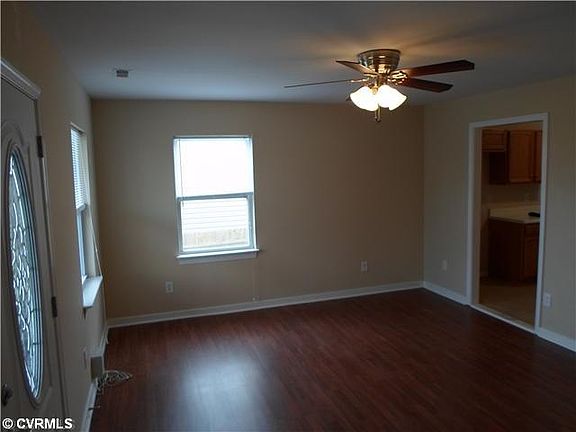 2nd image of 301 Crawford St