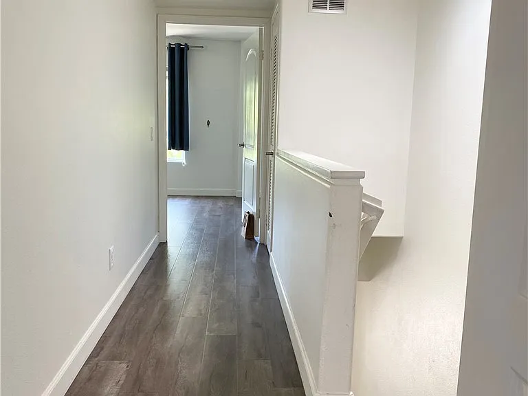 532 N Mariposa Ave #104 — Photo 11