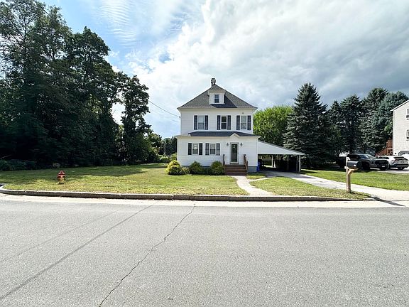 2nd image of 132 Rhode Island Avenue