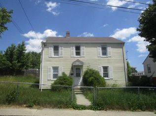 15 Agnes St, West Warwick, RI 02893
