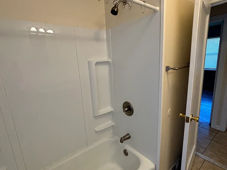 1760 Sherwood Rd #3 — Photo 5