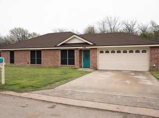 422 Grayson Ct, Joshua, TX 76058