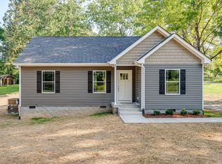 1272 Old Charlotte Rd, White Bluff, TN 37187