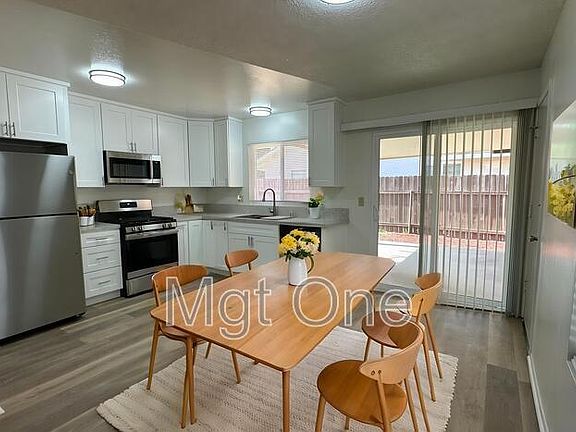 5th image of 14605 Perham Dr