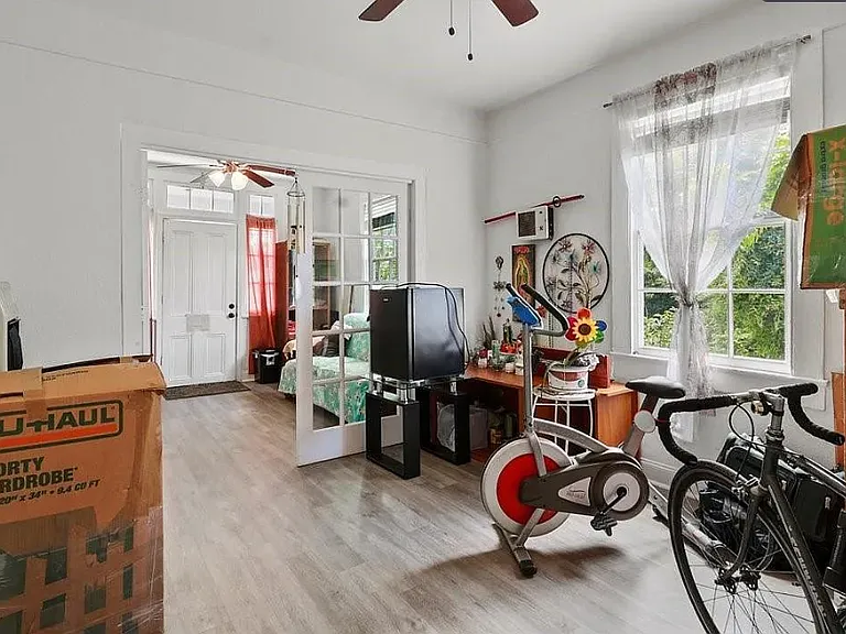2255 N Miro St — Photo 8
