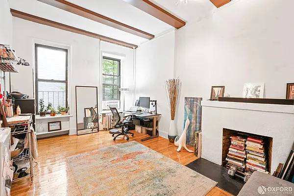 Rented by Oxford Property Group | media 11