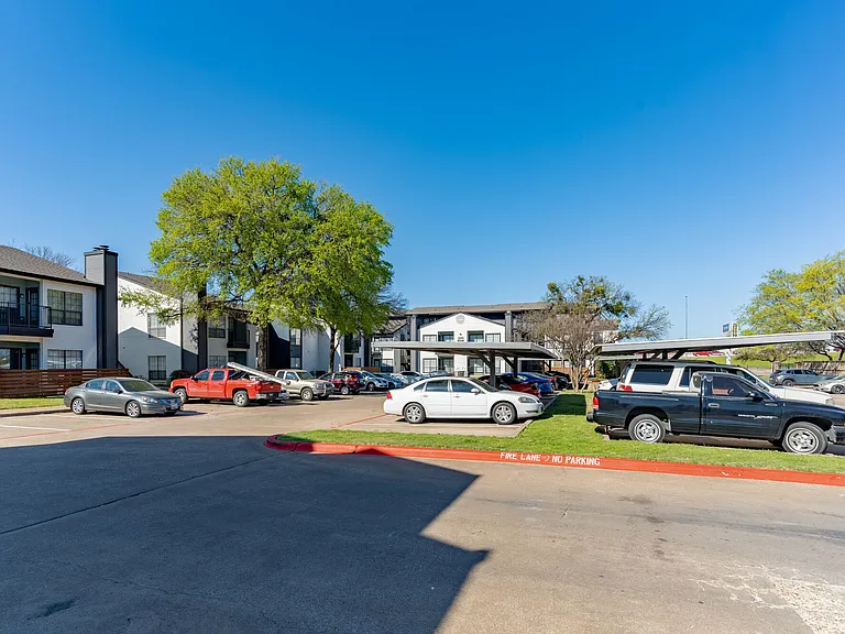 Ronan Apartment Homes — Photo 63
