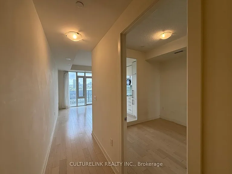 330 Richmond St W #1607 — Photo 4