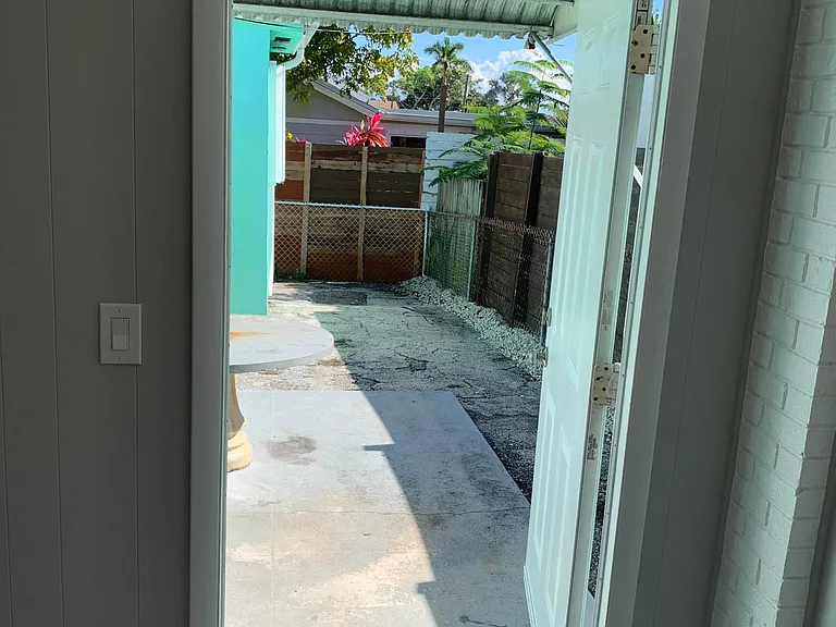 5002 Parker Ave — Photo 24