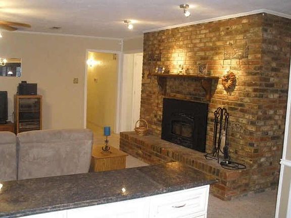 2nd image of 5007 Old Gate Ln