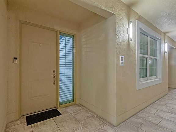 5th image of 260 HIDDEN BAY DRIVE #402