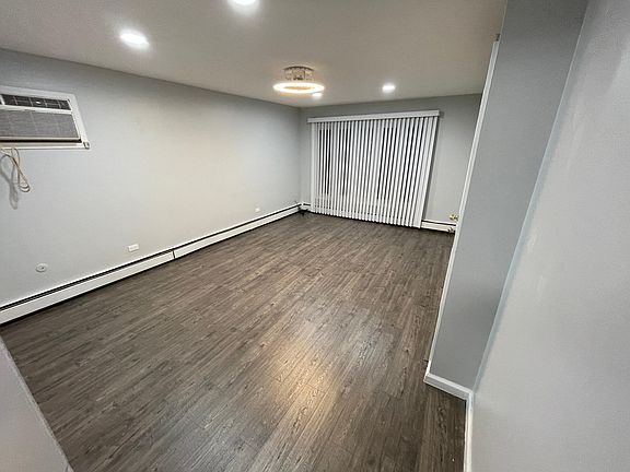 5th image of 5970 S Archer Ave #3
