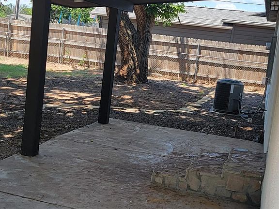 4th image of 1009 Jewel Ave