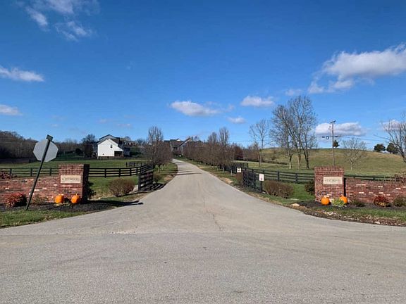 2nd image of 182 Westwoods Dr