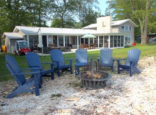112 E Point Rd, Kelleys Island, OH 43438
