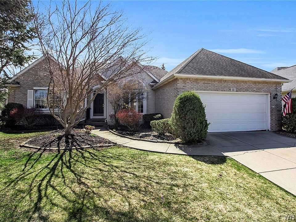 1st image of 11 Brambly Ct