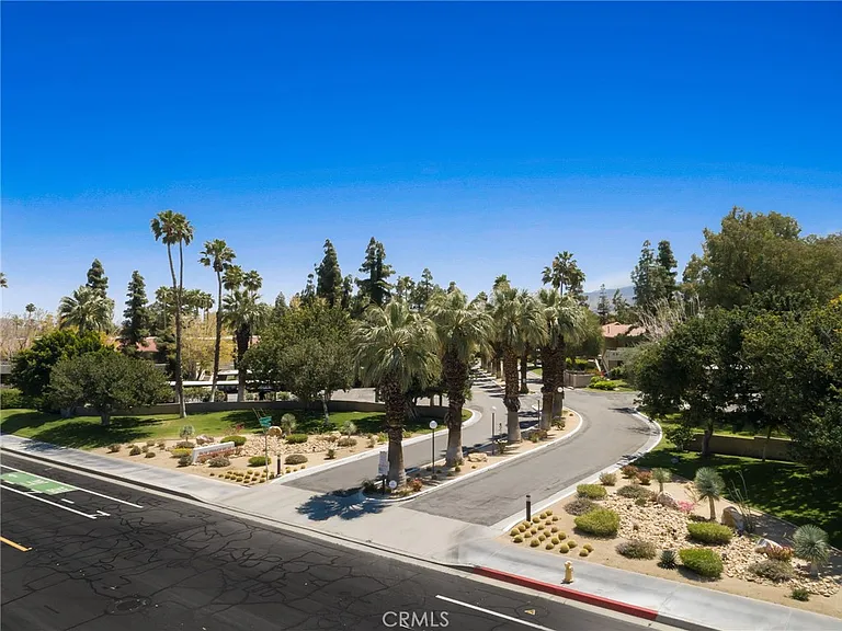 510 N Villa Ct — Photo 22