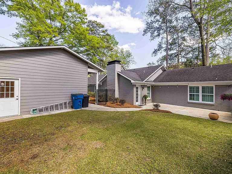 608 Shades Creek Pkwy — Photo 29